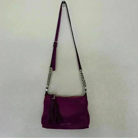 MICHAEL KORS Fuchsia Leather Crossbody Purse with Tassel Zipper - Picture 3 of 8